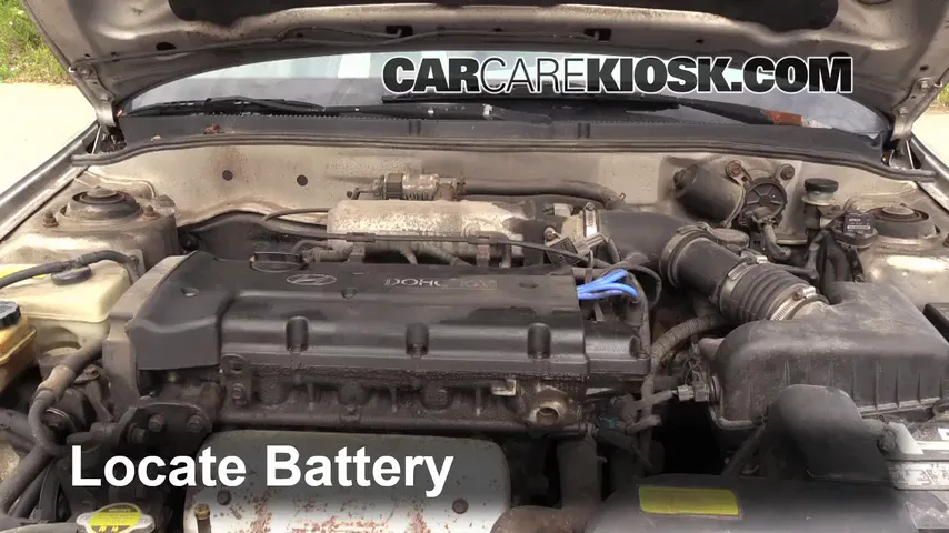 1999 Hyundai Elantra GL 2.0L 4 Cyl. Sedan (4 Door) Battery